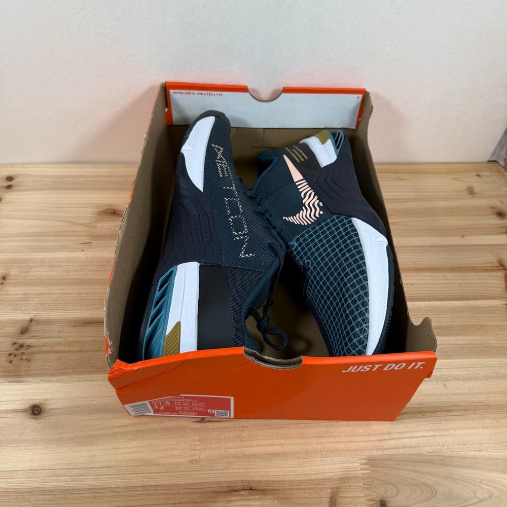 Nike Metcon 8 Workout Gym Sneakers Men 11.5 Armory Navy Arctic Orange DO9328-401 - Picture 2 of 10